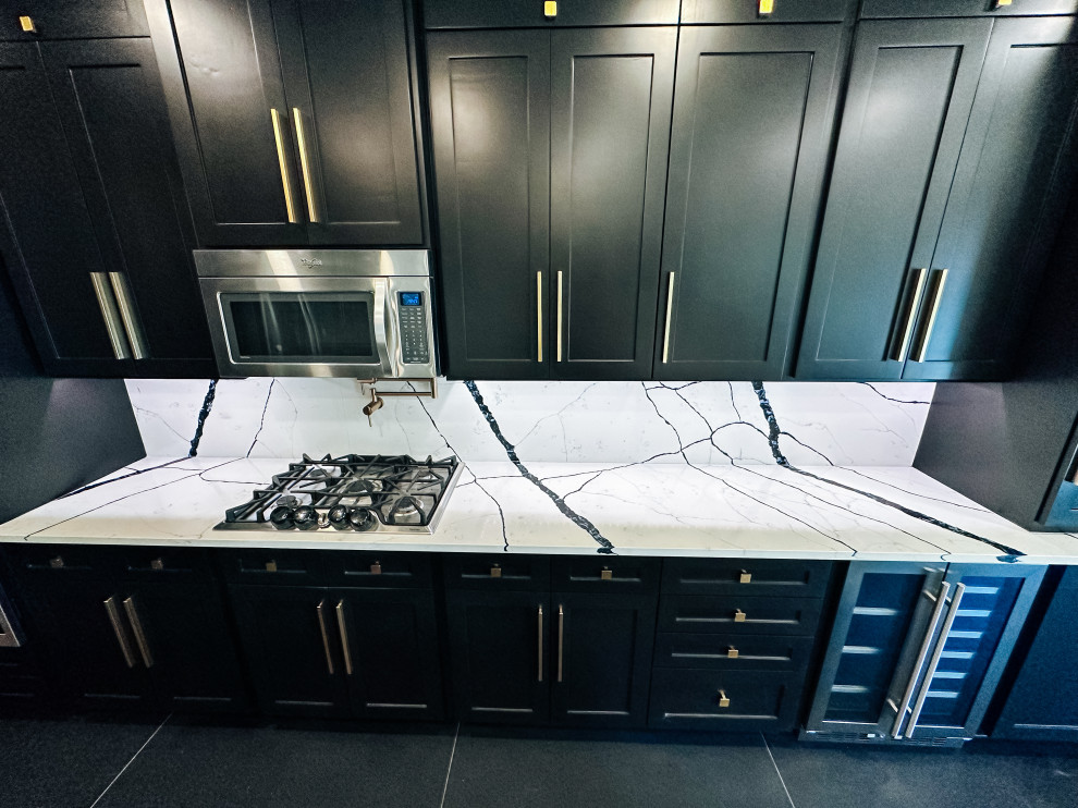 Black & White Kitchen Remodel - Pearland, TX