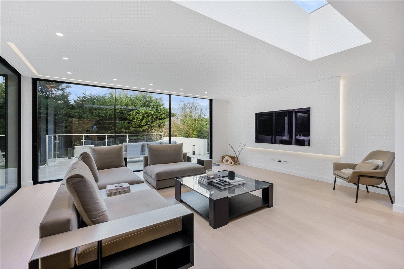 House Design in Durham Avenue, BR2
