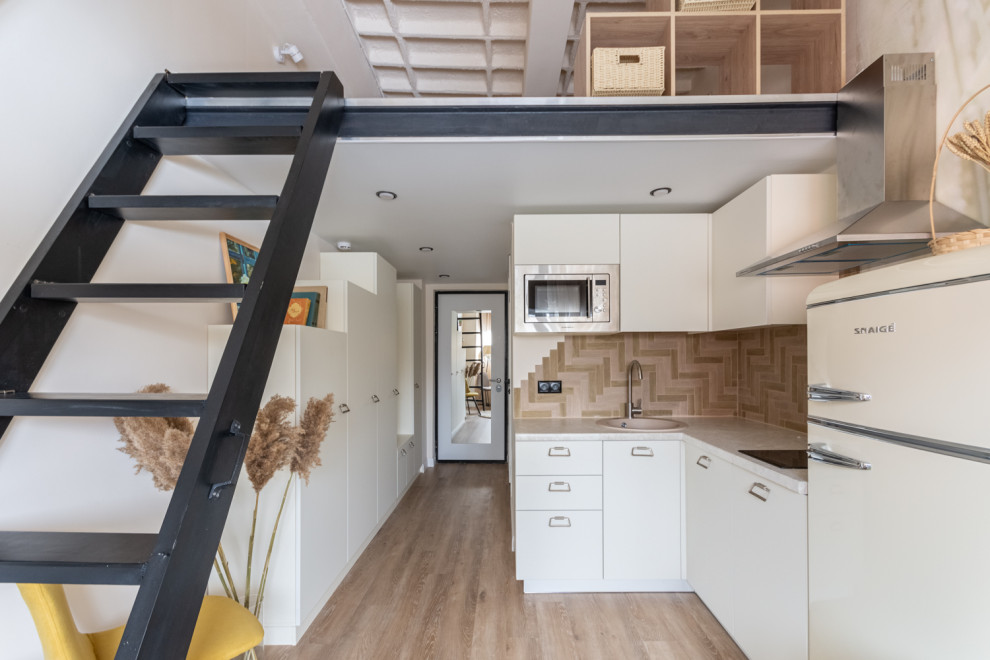 Министудия для студенки