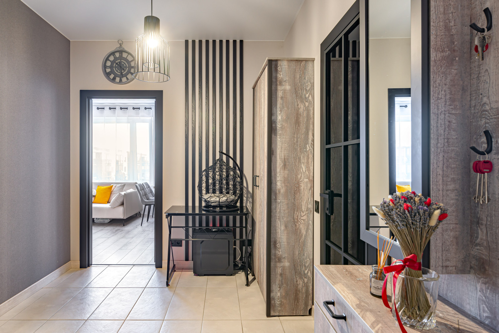 Прихожая в современном стиле в ЖК САМПО