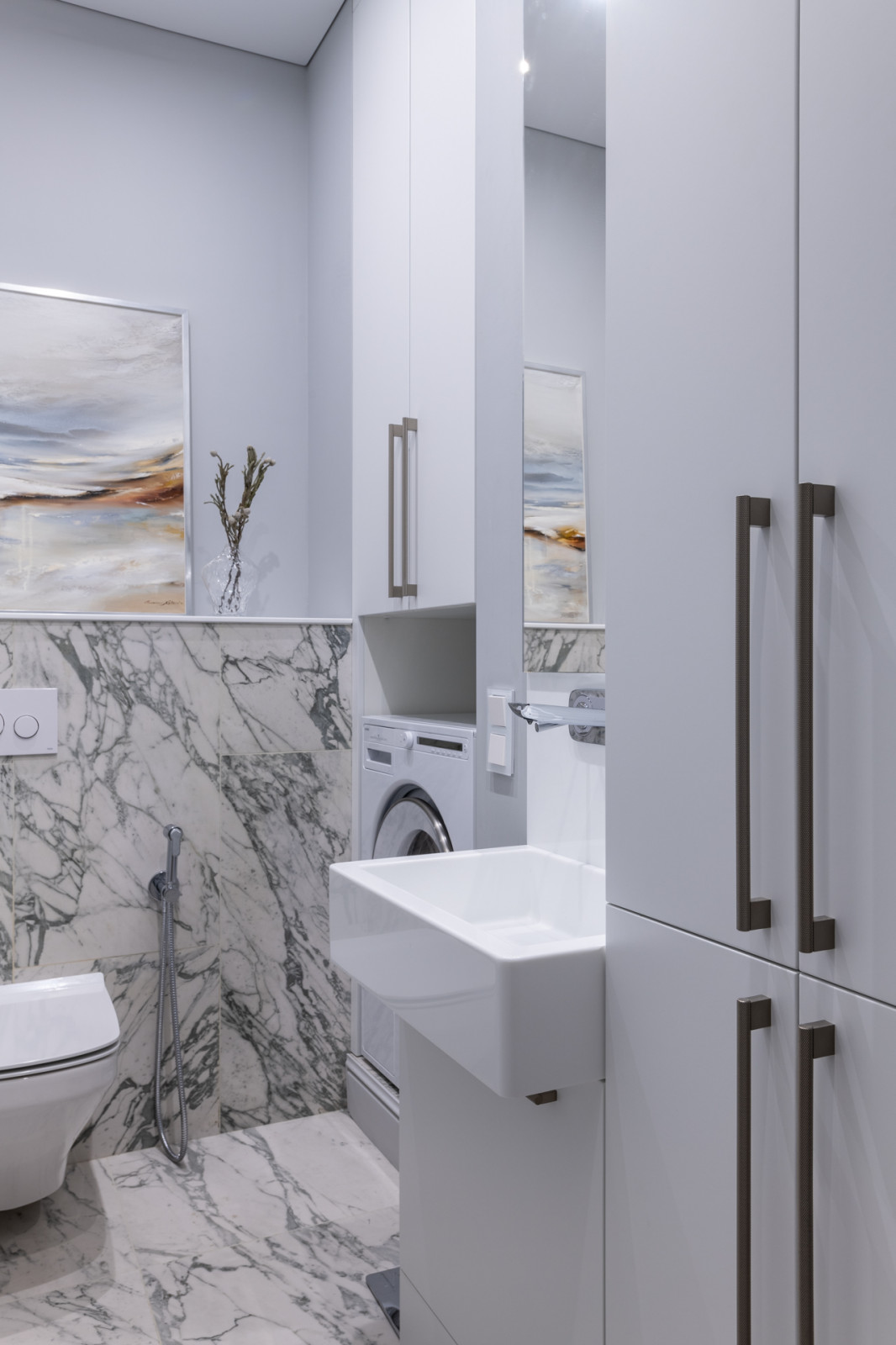 Журнал «Идеи Вашего Дома» назвал этот интерьер «обволакивающий уютом»