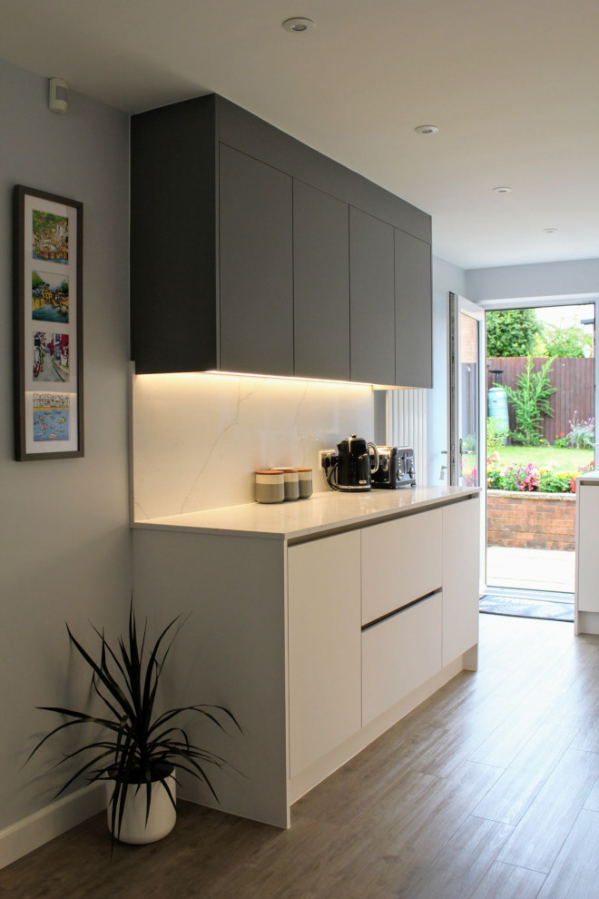 The Oadby Kitchen - Volpi True Handleless