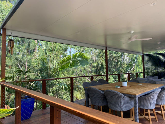 Pool Side Living Area - Robina contemporary-deck