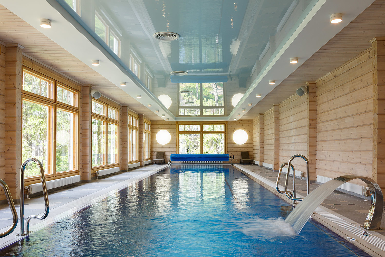 Загородный частный бассейн в поселке Медное озеро