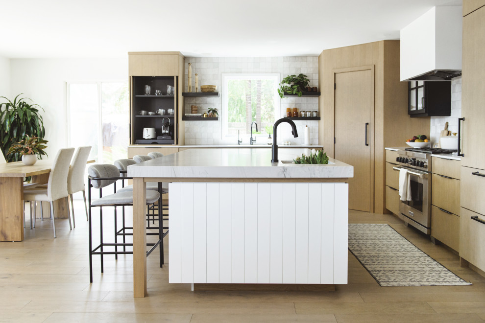 This is an example of a scandinavian kitchen in San Diego.