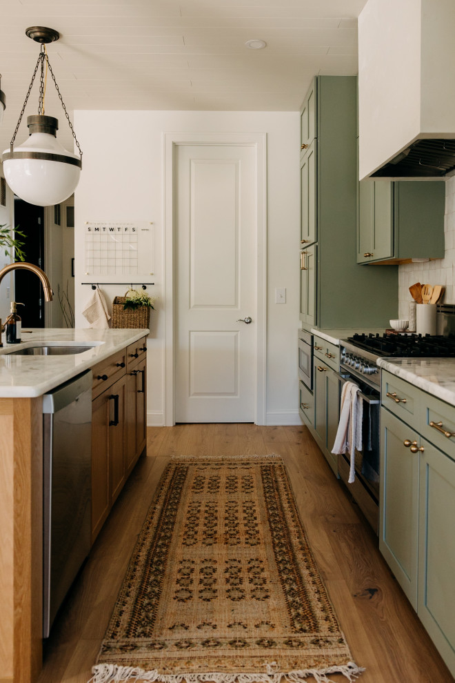 Paradise Ave. Kitchen