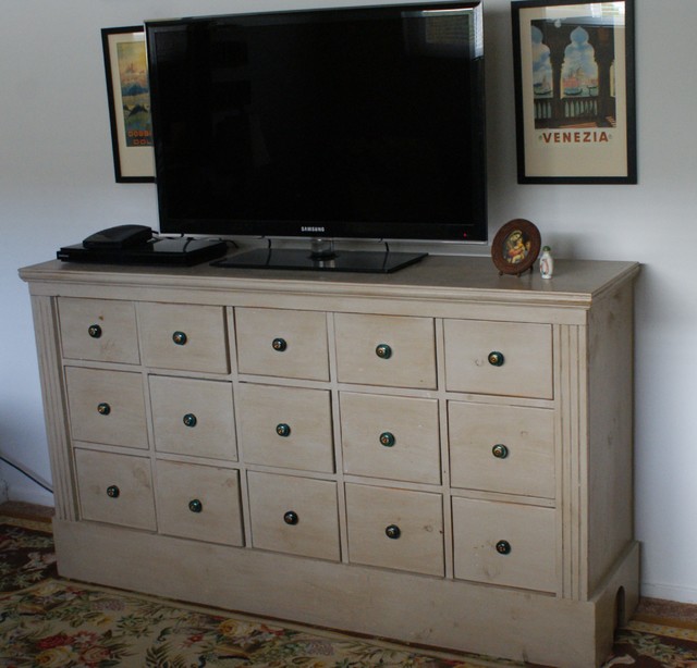 Downsizing help #7 - Storage Solutions 