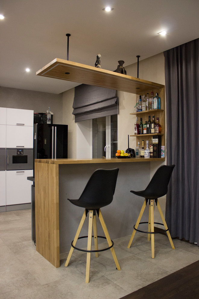 3ех комнатная Квартира на Новочеркасской