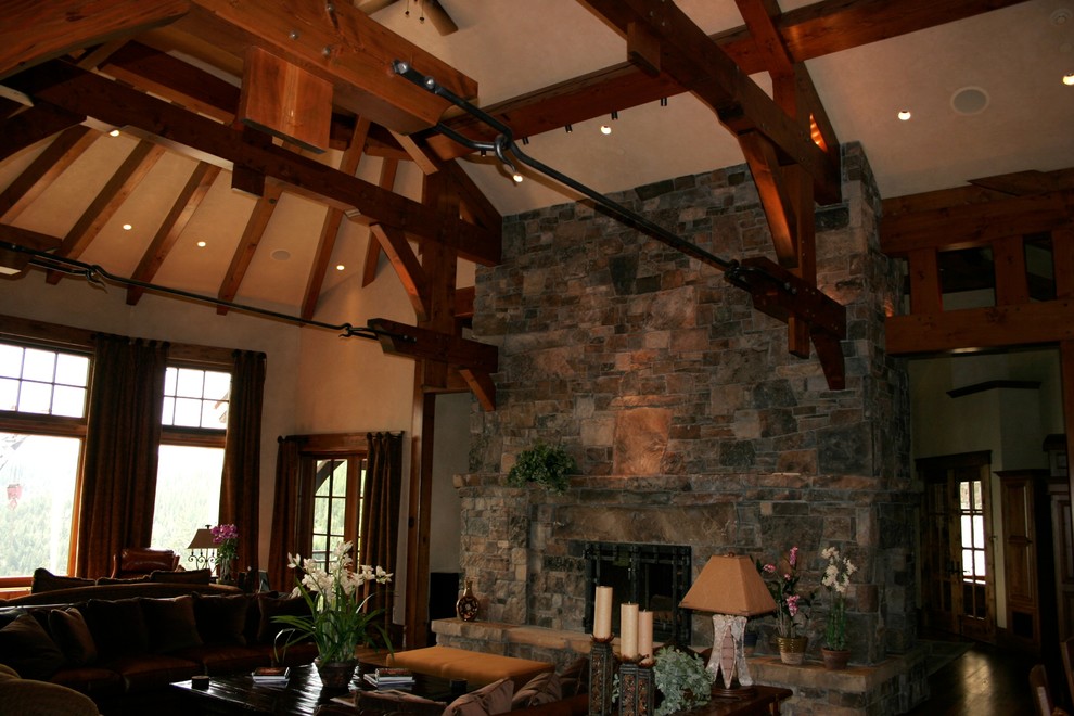 Home design - contemporary home design idea in Jackson