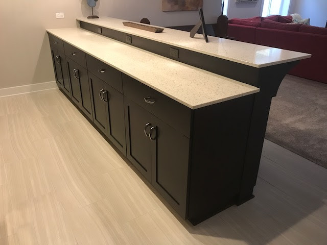 Transitional kitchen photo in Chicago