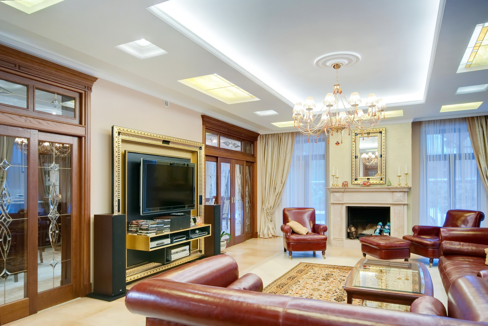 Дизайн интерьера загородного дома в Мельничном ручье