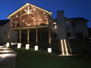 116 Motthaven Drive - Timber Frame Deck Addition