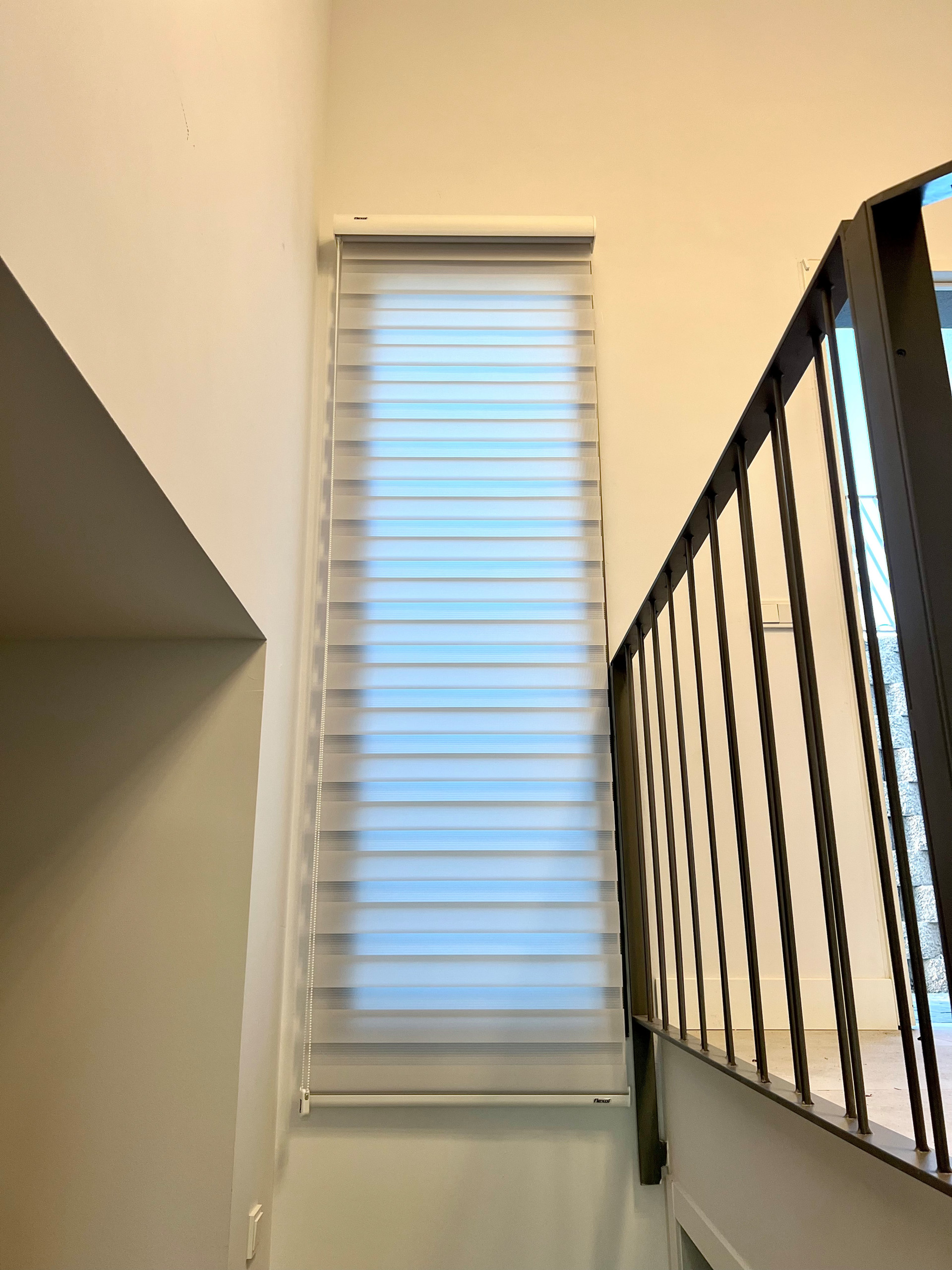 DAY & NIGHT BLINDS