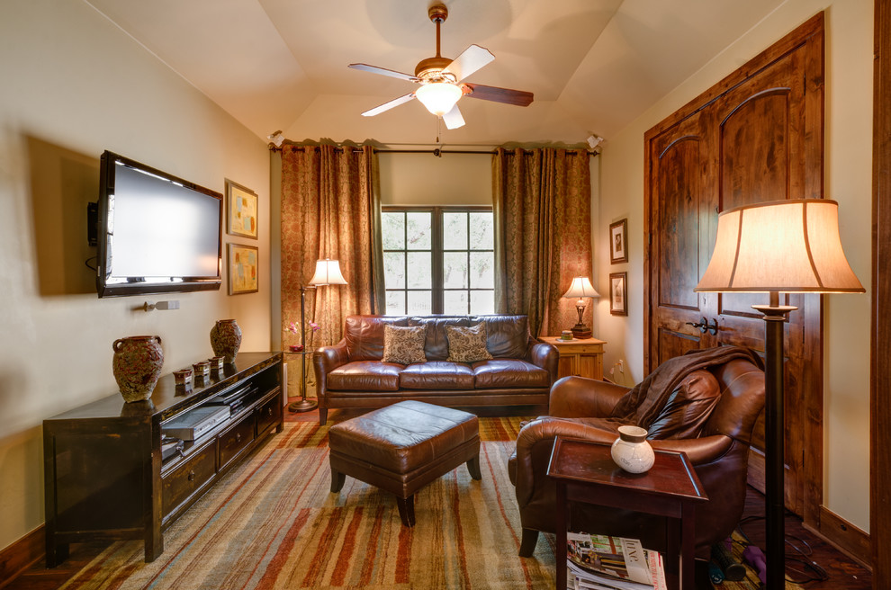 Design ideas for a country living room in Austin.