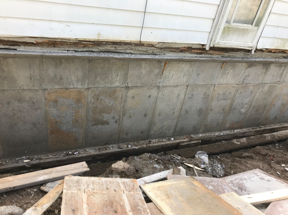 Failing foundation wall replacement