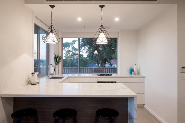 Small Kitchen moderne-koekken