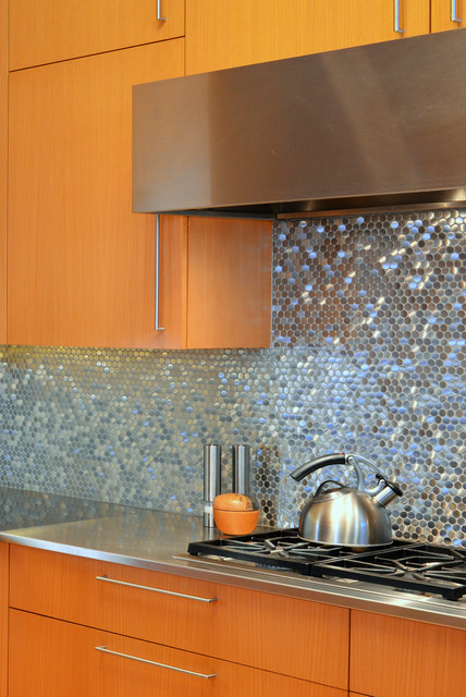 Stainless Steel Sparkles On Backsplash Contemporary Kitchen