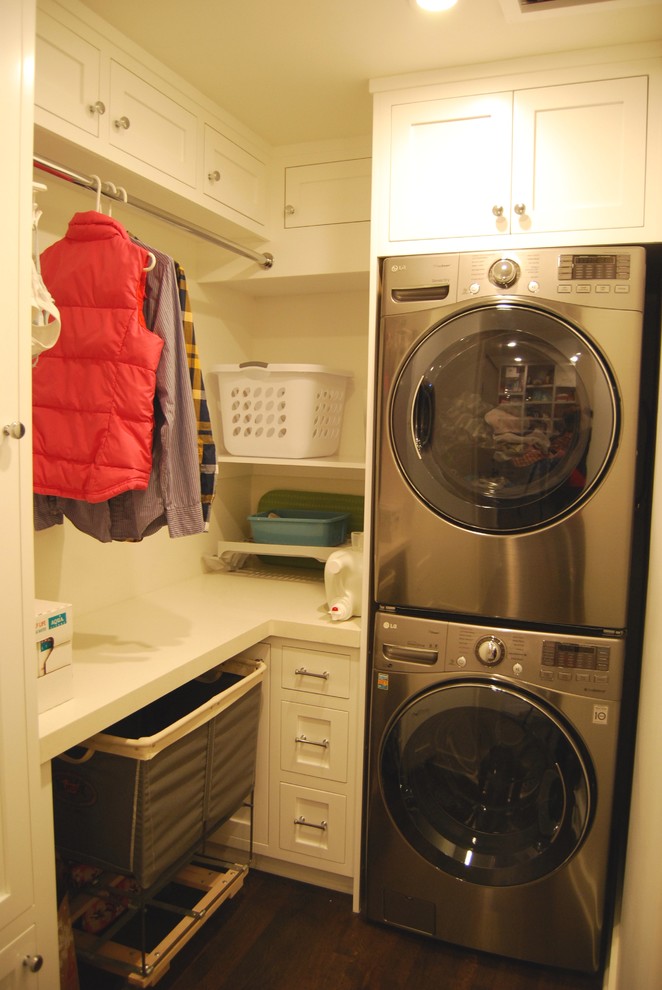 Design ideas for a mediterranean laundry room in Los Angeles.