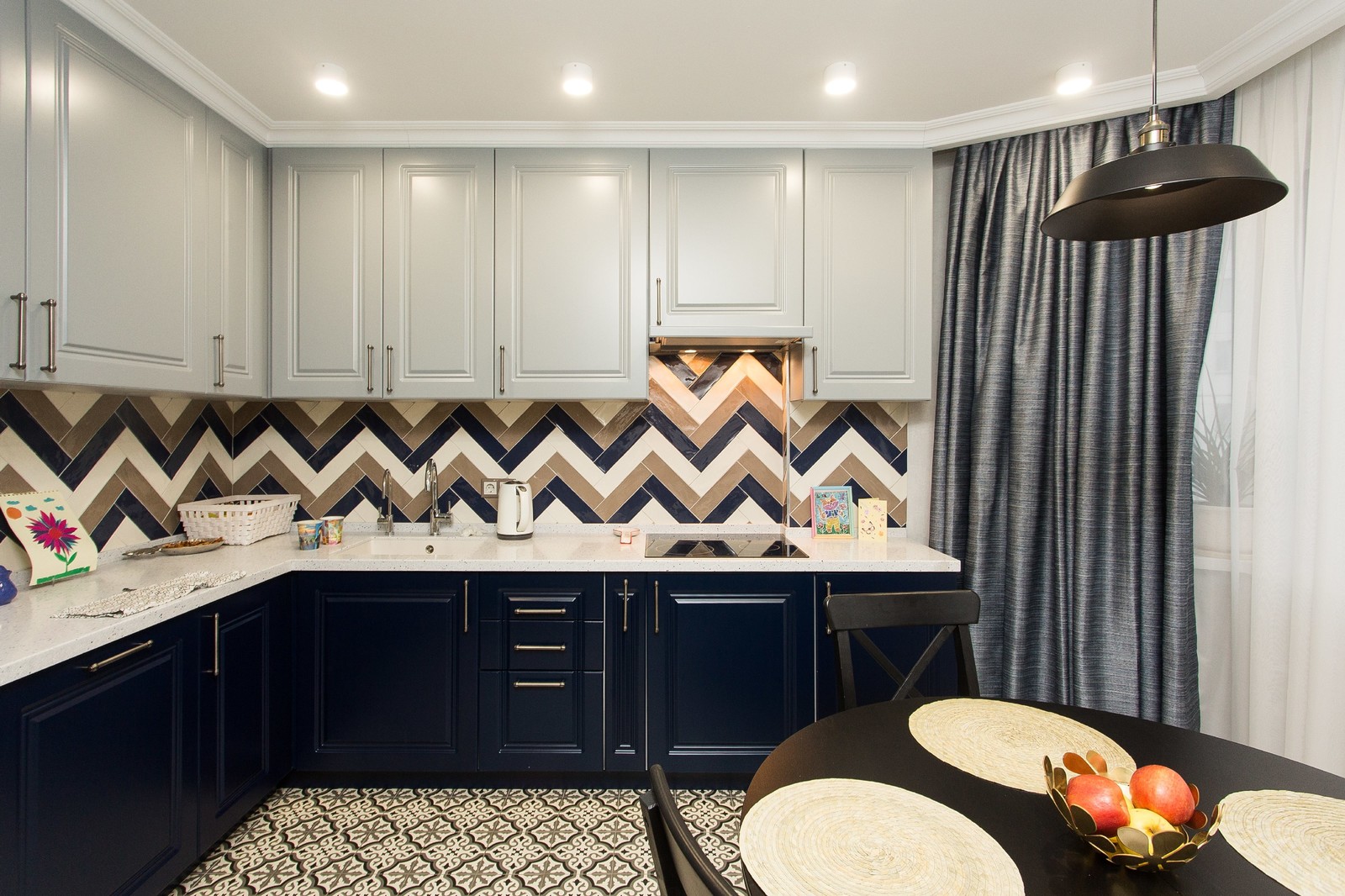 Кухня по дизайн-проекту, 12 кв. м