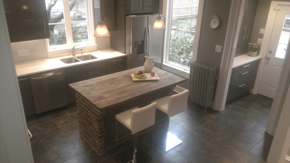 This is an example of a contemporary kitchen in Newark.