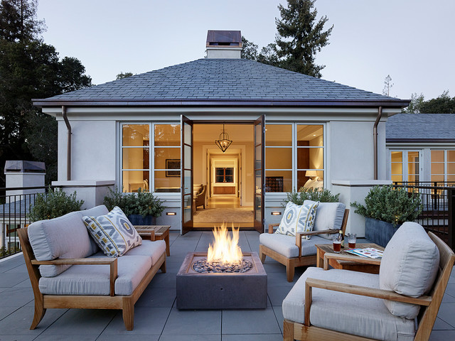 Isabella contemporaneo-patio