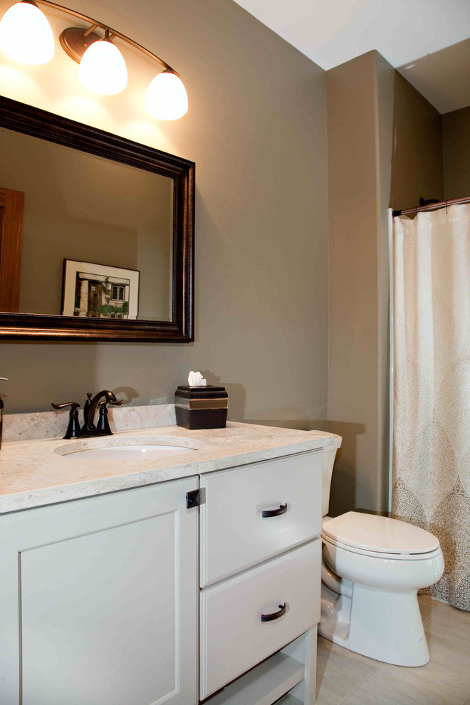 Bathroom - transitional bathroom idea