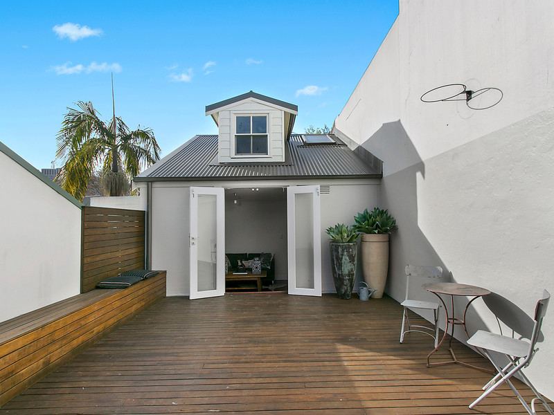 Inspiration for a small contemporary rooftop deck in Sydney with no cover.