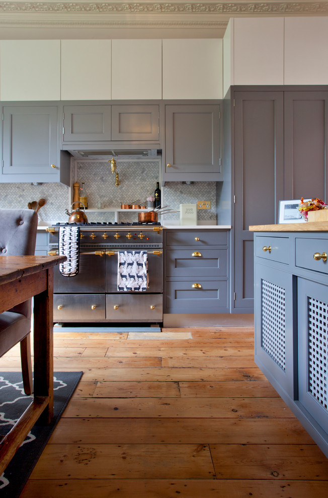Design ideas for a classic kitchen in London.