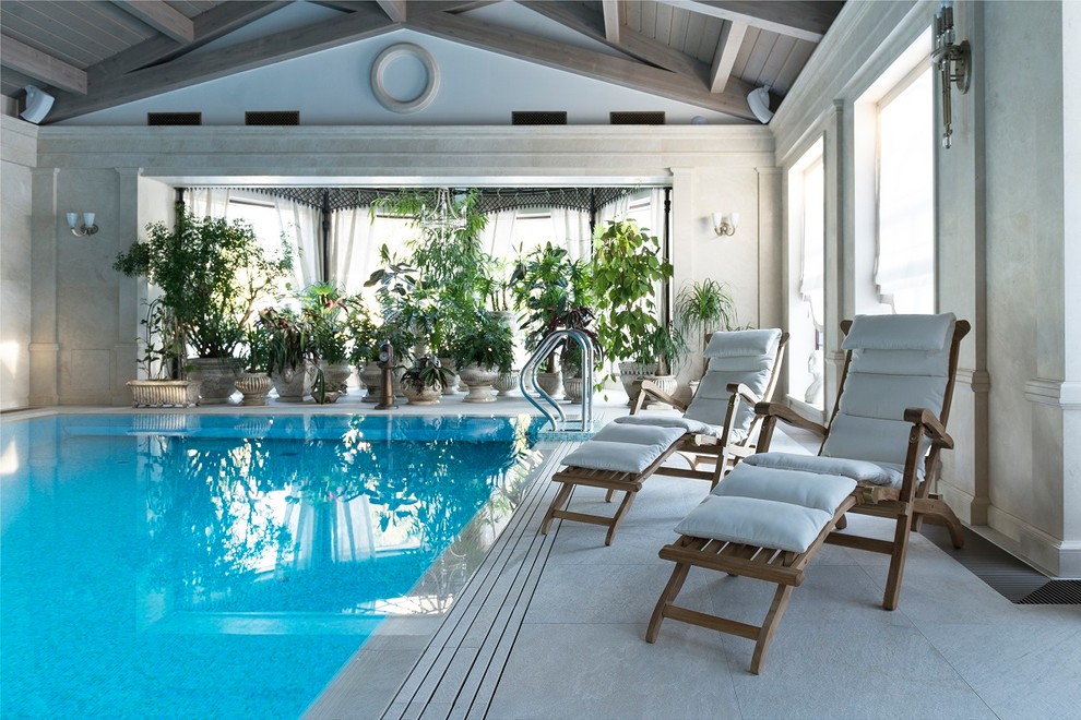 Дом с бассейном. Дизайнер Першхайло Анна