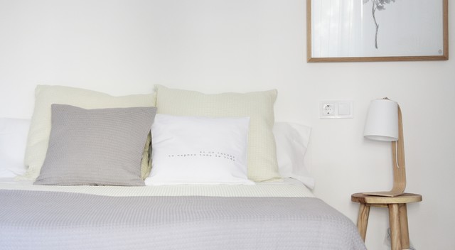 Apartamento tur&iacute;stico Benalm&aacute;dena scandinavian-bedroom