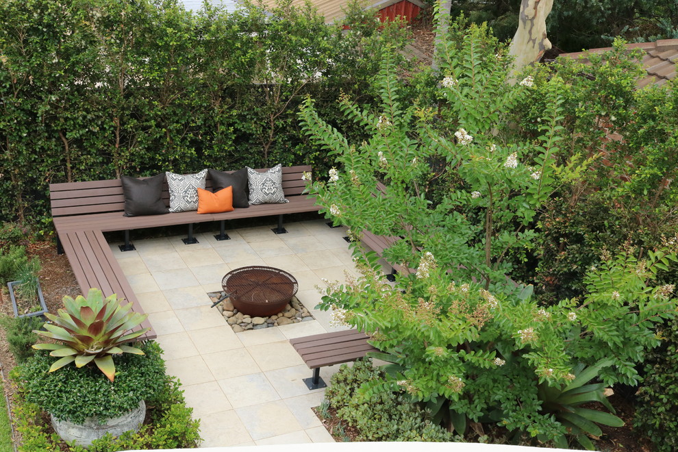 Inspiration for a modern home design remodel in Sydney