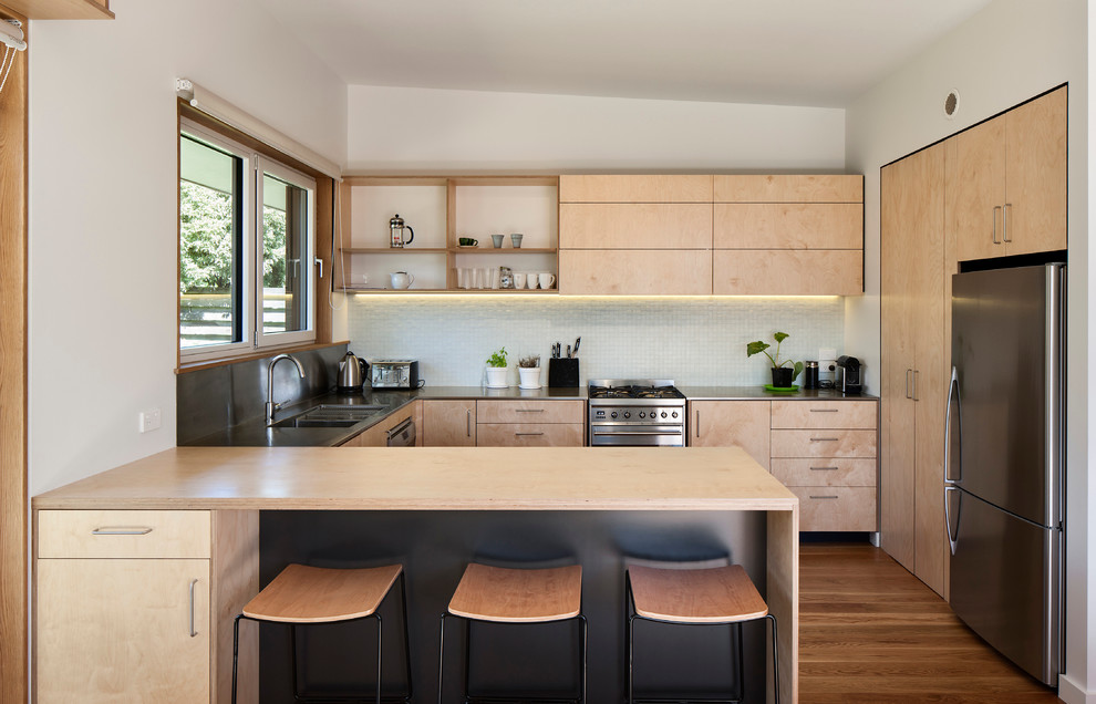 Inspiration for a contemporary kitchen in Dunedin.