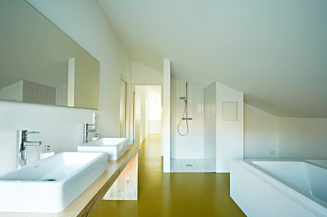 Waldblick contemporary-bathroom