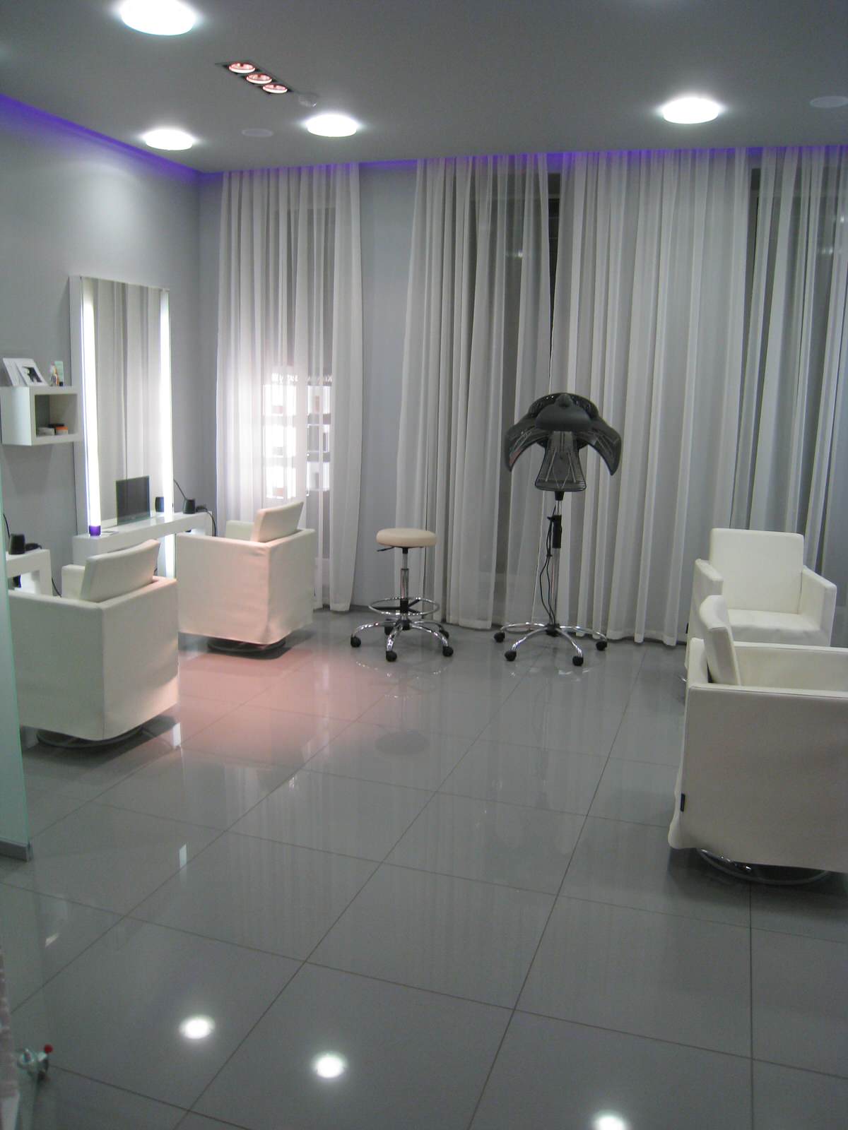 Салон-парикмахерская, М. Козихенский переулок