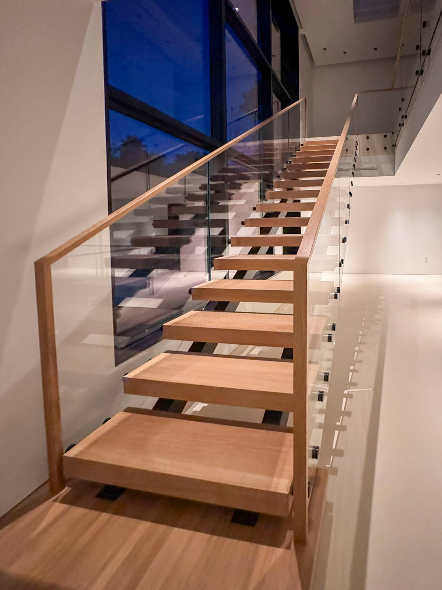 126_Visually Open and Light Contemporary Staircase, Mclean, VA 22102