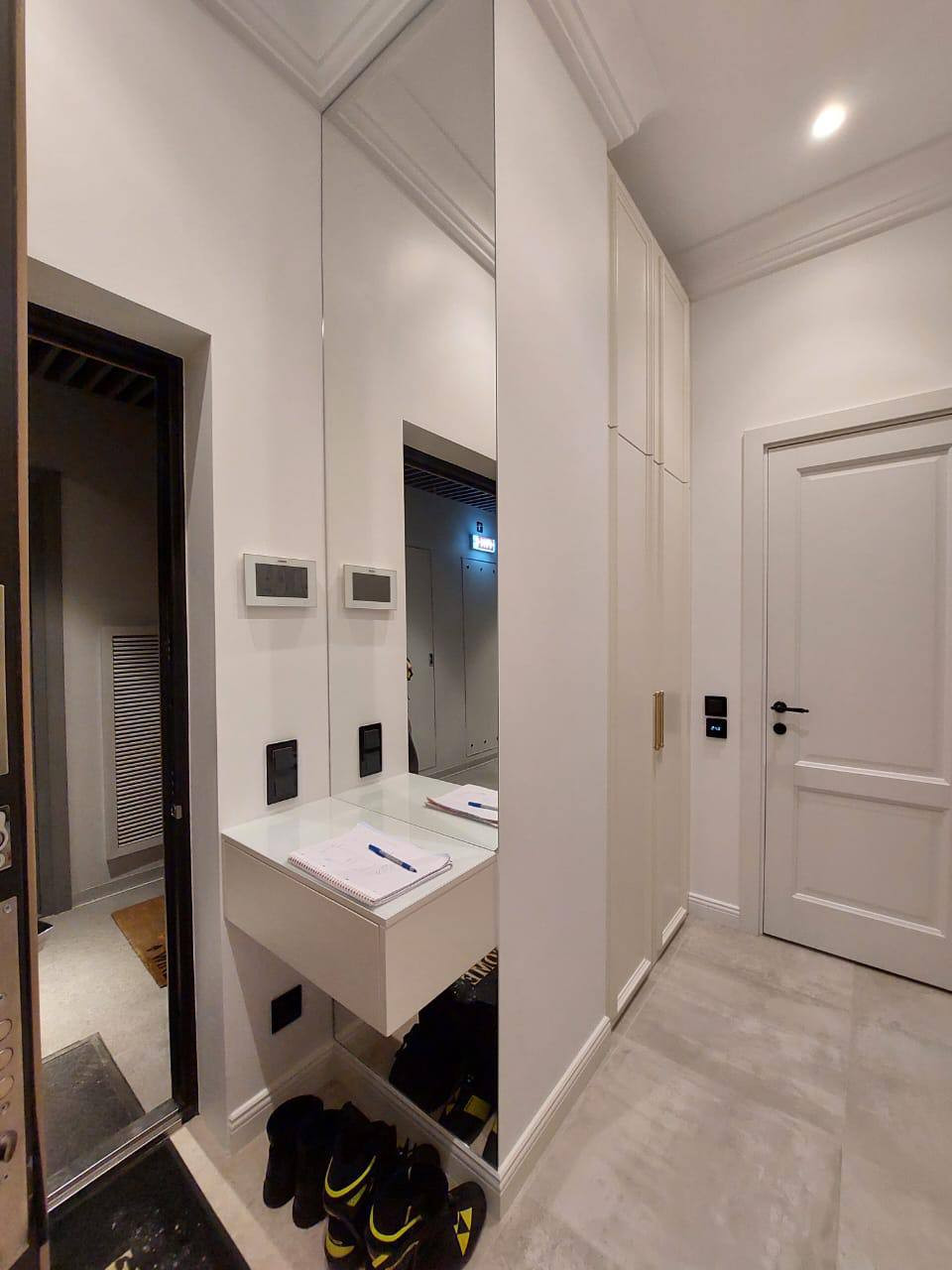 Зеркало в прихожую