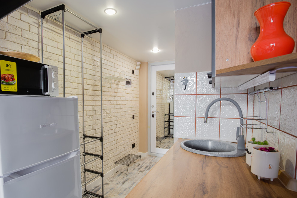 Маленькия двухуровневая студия