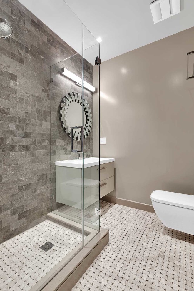 This is an example of a small modern bathroom in New York.