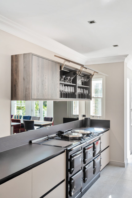 A multi-functional kitchen space trendy-koekken