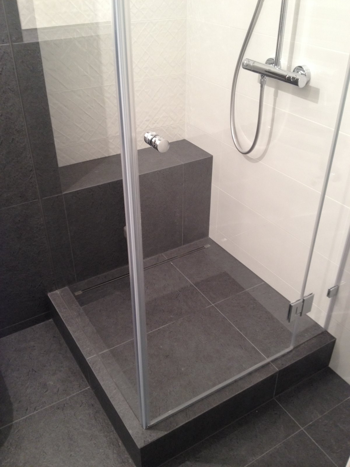 Квартиры и офисы.