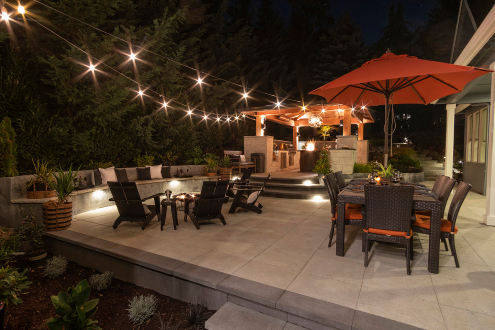 Inspiration for a transitional patio in Portland.