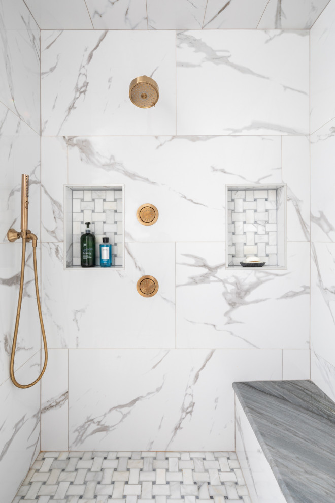 Inspiration for a transitional master bathroom in Milwaukee with white tile, white floor and a niche.