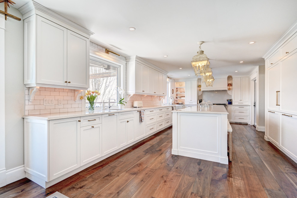 Kitchen - kitchen idea in Toronto
