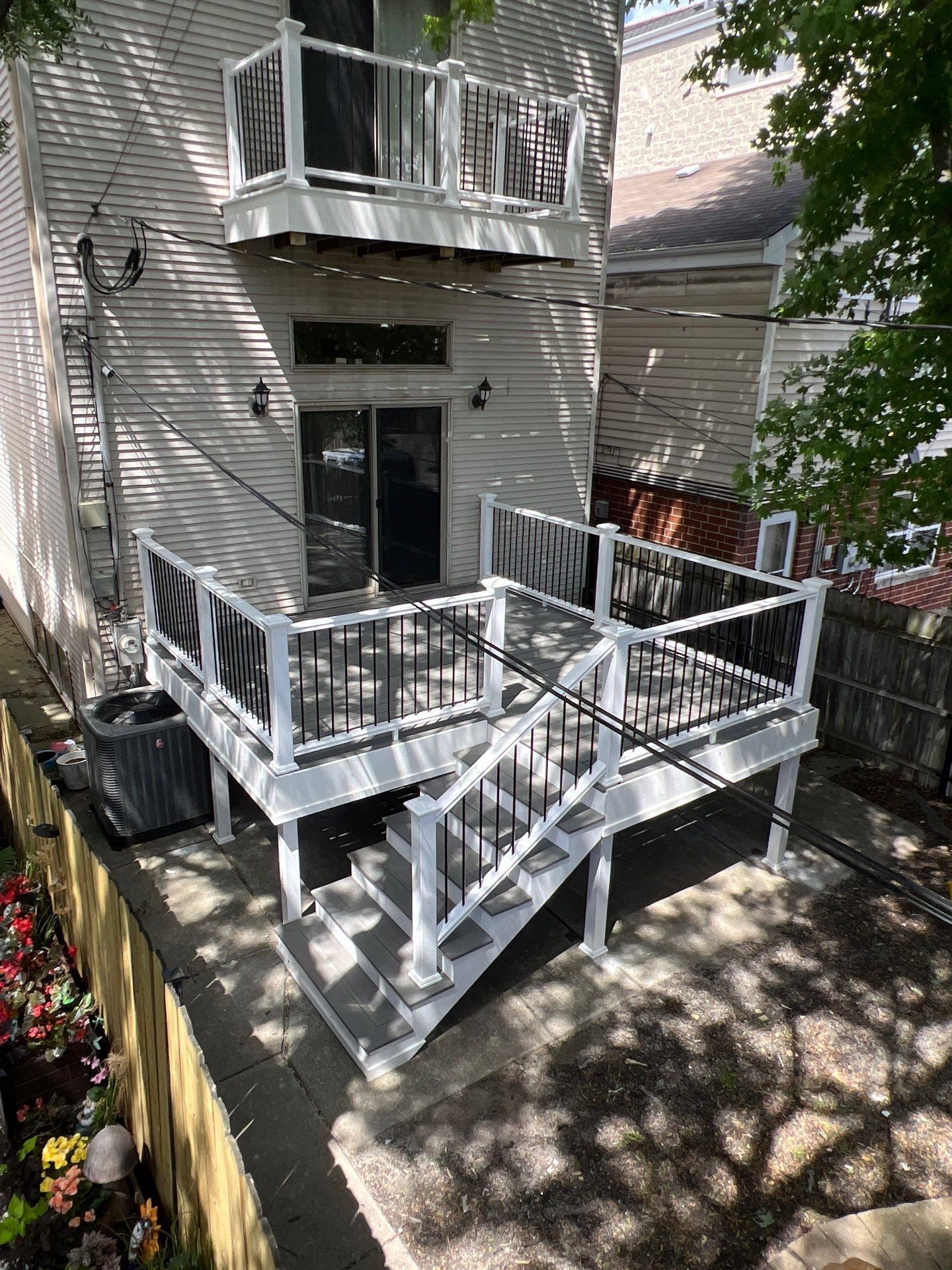 Logan Squere, rear deck
