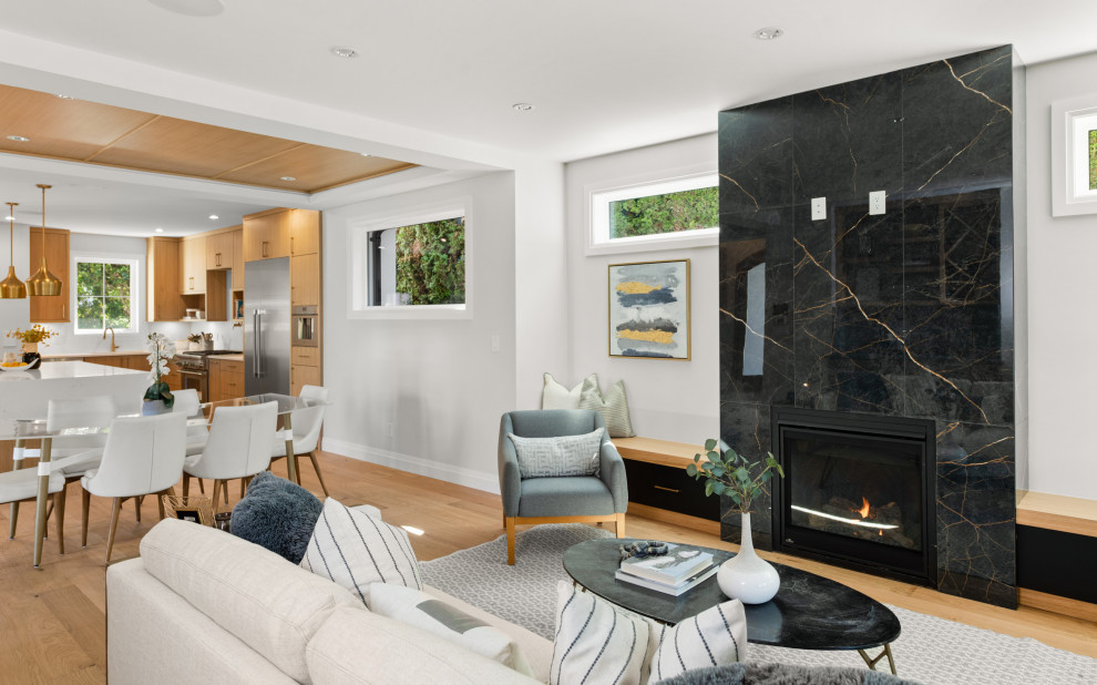 Home design - transitional home design idea in Vancouver