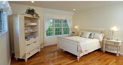 Photo of a traditional bedroom in Boston.