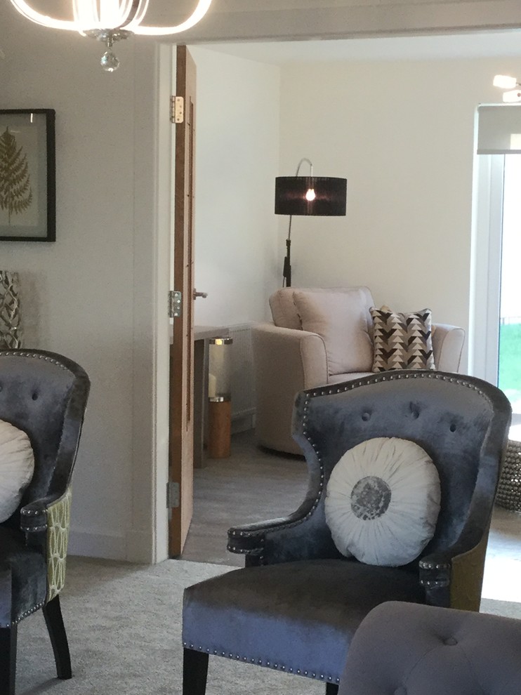 Photo of a contemporary living room in Glasgow.