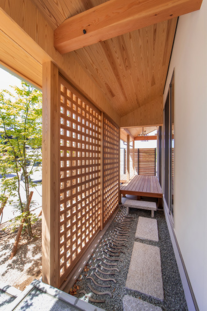 天の家 terraza-y-balcon