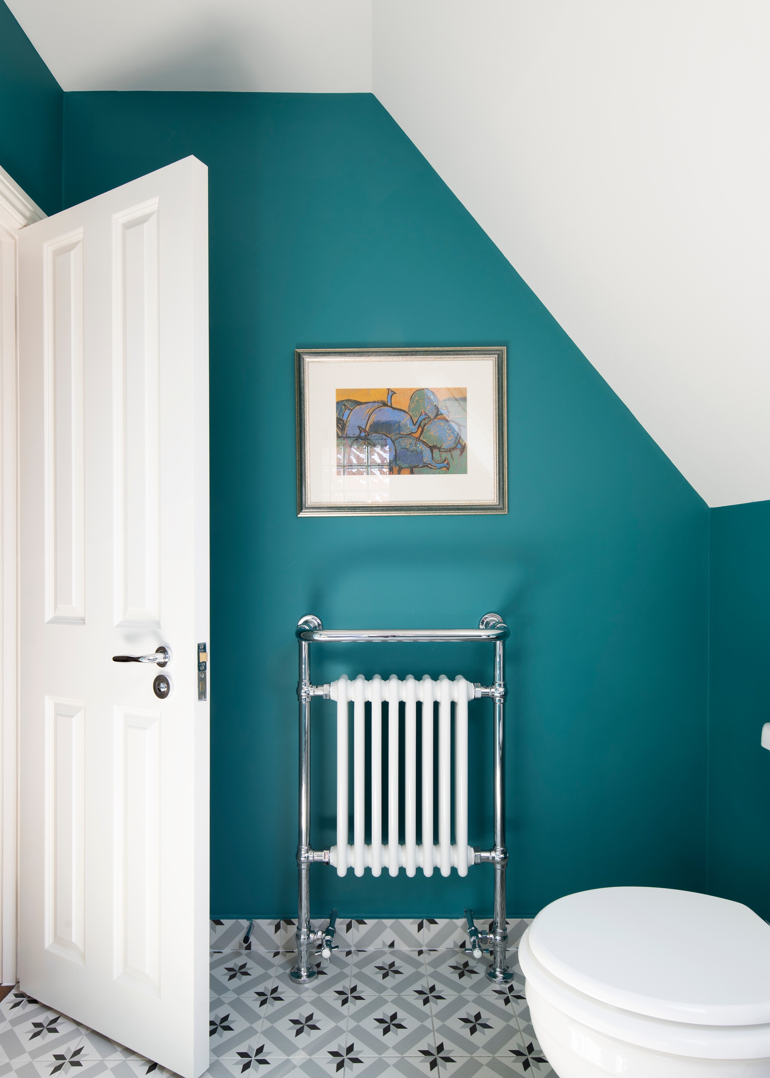 Room Tour: A Small, Cold Bathroom is Cleverly Redesigned | Houzz UK