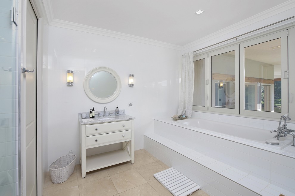 Inspiration for a bathroom in Sydney.